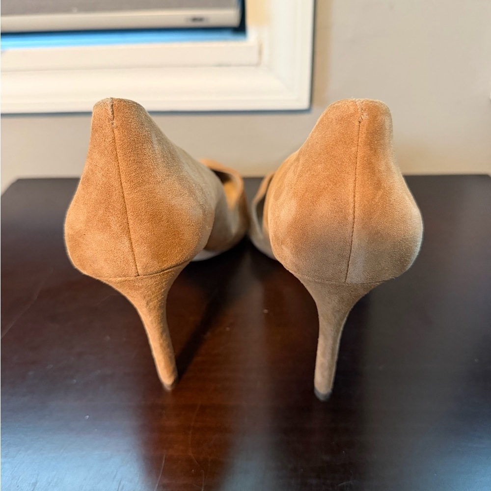 Ann Taylor: Classic Pointed-Toe Suede Pumps in Tan - Picture 2 of 5
